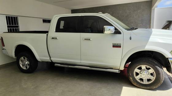 RAM 2500 6.7 LARAMIE 4X4 CD I6 TURBO DIESEL 4P AUTOMÁTICO